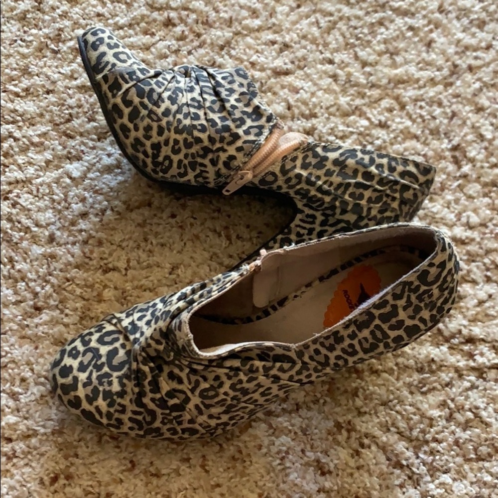 Leopard print heels